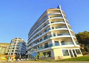 Двухкомнатная квартира с видом на море