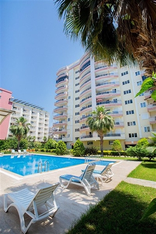 Роскошный пентхаус планировки 4+1 с видом на море