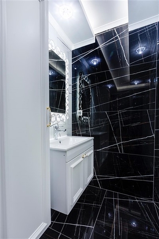 Роскошный пентхаус планировки 4+1 с видом на море