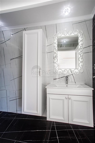 Роскошный пентхаус планировки 4+1 с видом на море