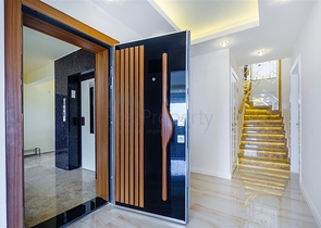 Роскошный пентхаус планировки 4+1 с видом на море