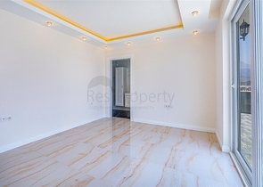 Роскошный пентхаус планировки 4+1 с видом на море