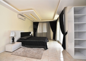 Трёхкомнатная меблированная квартира в престижном районе Оба