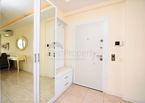 Трёхкомнатная меблированная квартира в престижном районе Оба