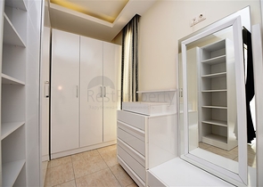 Трёхкомнатная меблированная квартира в престижном районе Оба