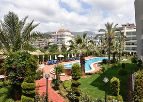 Трёхкомнатная меблированная квартира в престижном районе Оба