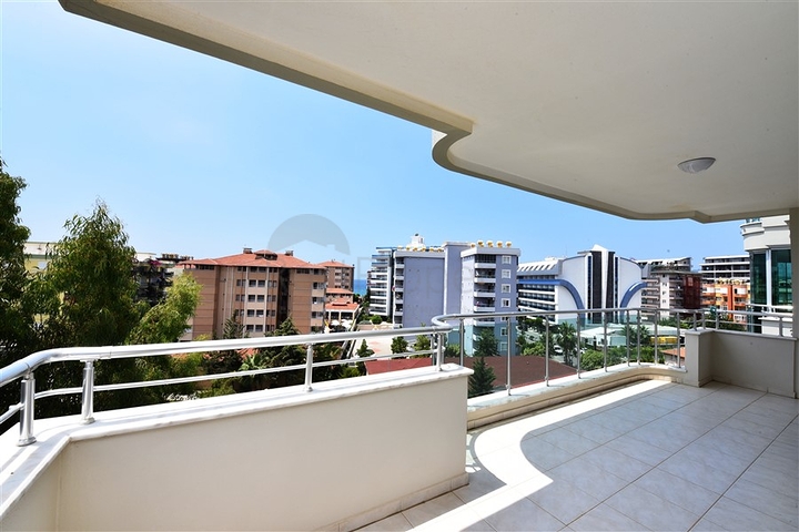 Апартаменты 2+1 для большой семьи в 200 метрах от моря