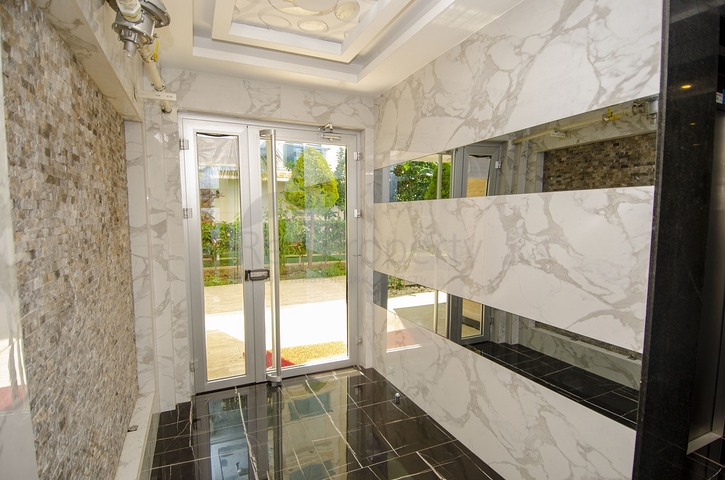 Двухкомнатная квартира с мебелью в Лимане Коньяалты