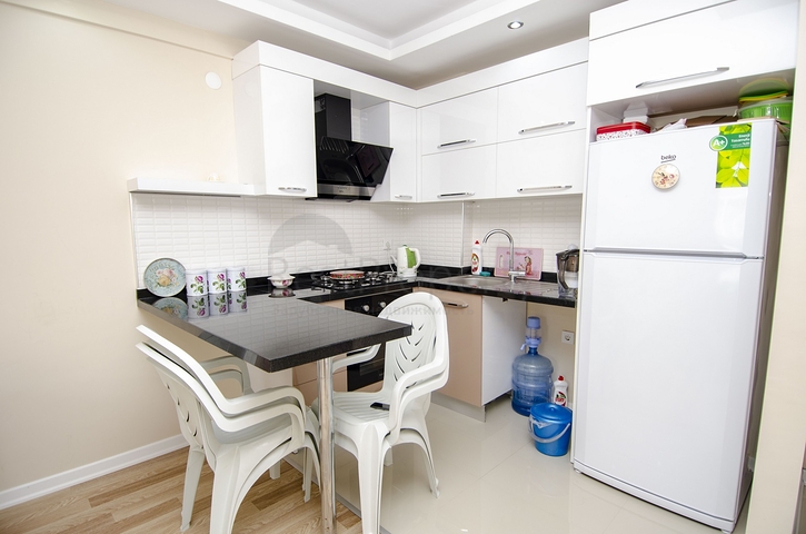 Двухкомнатная квартира с мебелью в Лимане Коньяалты