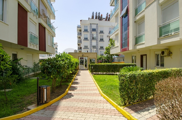 Трехкомнатная квартира с мебелью в районе Хурма Коньяалты