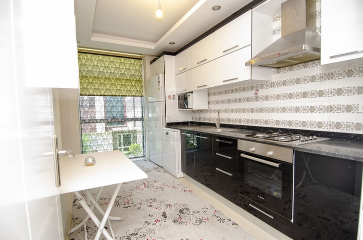 Трехкомнатная квартира с мебелью в районе Хурма Коньяалты