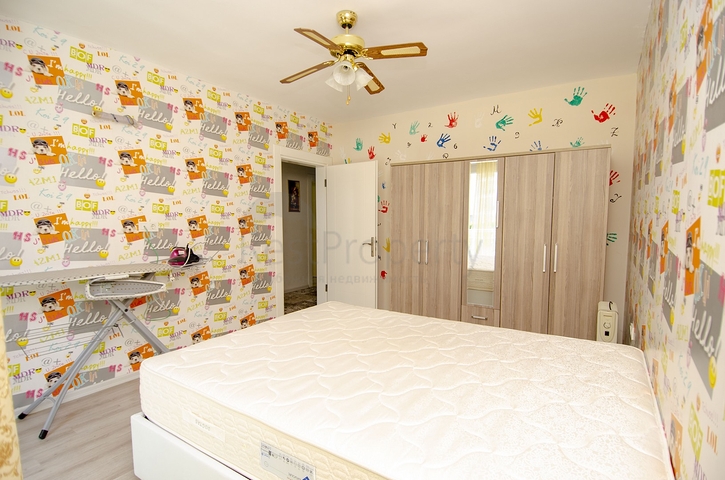 Трехкомнатная квартира с мебелью в районе Хурма Коньяалты