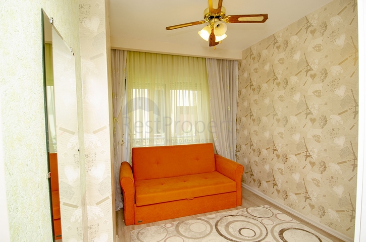 Трехкомнатная квартира с мебелью в районе Хурма Коньяалты