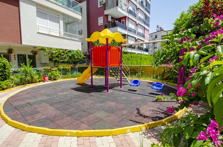 Трехкомнатная квартира с мебелью в районе Хурма Коньяалты