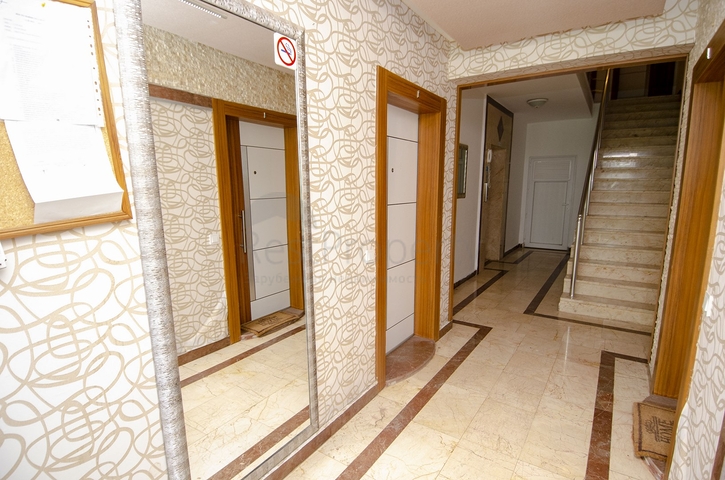 Трехкомнатная квартира с мебелью в районе Хурма Коньяалты