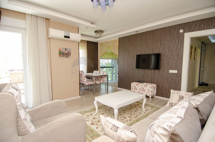 Трехкомнатная квартира с мебелью в районе Хурма Коньяалты