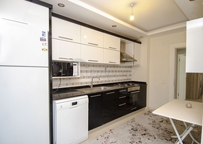 Трехкомнатная квартира с мебелью в районе Хурма Коньяалты