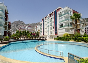 Трехкомнатная квартира с мебелью в районе Хурма Коньяалты