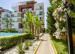 Трехкомнатная квартира с мебелью в районе Хурма Коньяалты