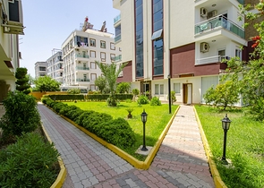 Трехкомнатная квартира с мебелью в районе Хурма Коньяалты