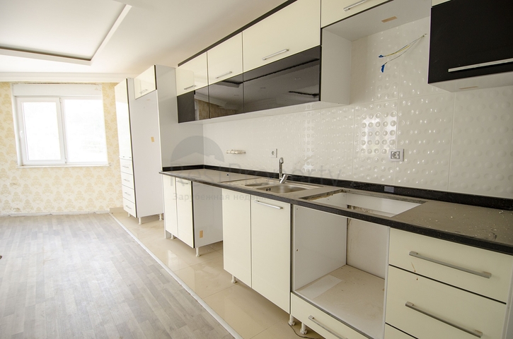 Квартира 2+1 по доступной цене в Коньяалты Анталии