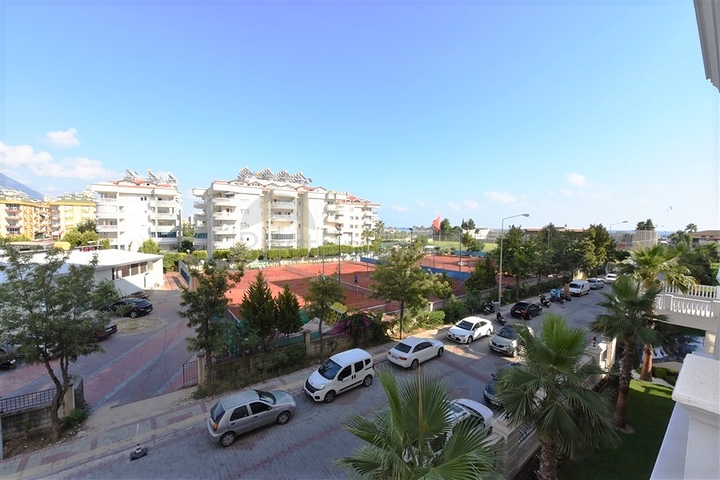 Квартира 2+1 в шикарном комплексе в центре Алании