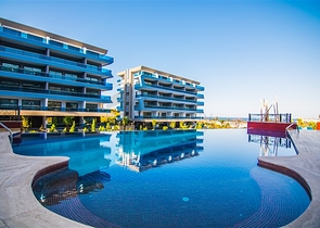 Квартира с мебелью в комплексе с зимним бассейном