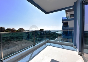 Квартира с мебелью в комплексе с зимним бассейном