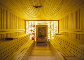 Квартира с мебелью в комплексе с зимним бассейном