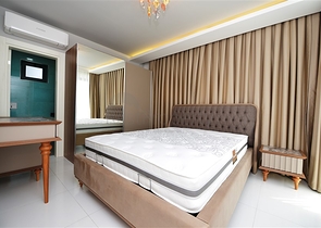 Квартира с мебелью в комплексе с зимним бассейном