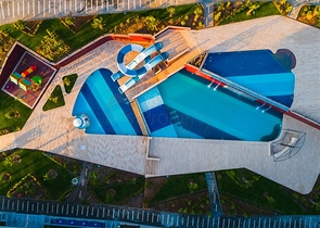 Квартира с мебелью в комплексе с зимним бассейном