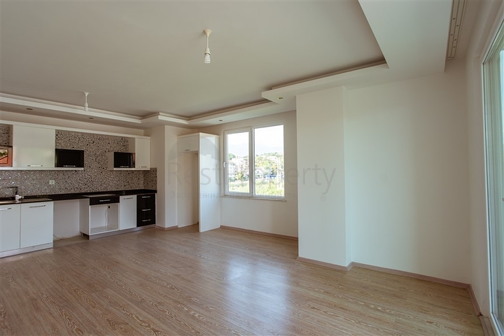 Светлая просторная квартира на берегу горной реки