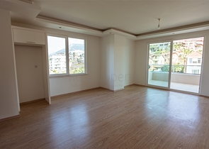 Светлая просторная квартира на берегу горной реки