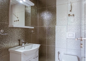 Светлая просторная квартира на берегу горной реки