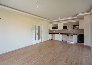 Светлая просторная квартира на берегу горной реки