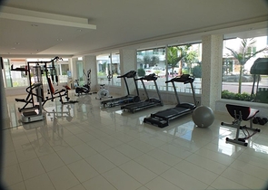 Светлая просторная квартира на берегу горной реки