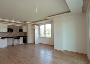 Светлая просторная квартира на берегу горной реки