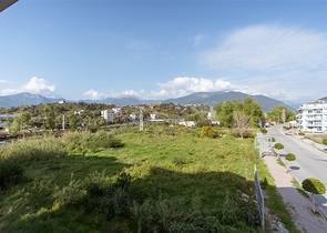 Светлая просторная квартира на берегу горной реки