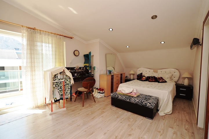 Пентхаус 2+1 с мебелью в районе Лиман Коньяалты Анталья