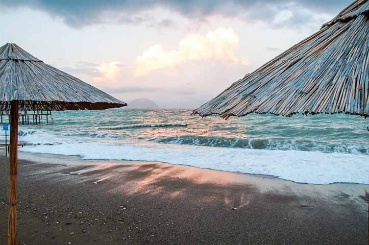 Пентхаус 2+1 с мебелью в центре Кемере в пешей доступности к морю