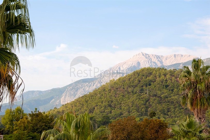 Пентхаус 2+1 с мебелью в центре Кемере в пешей доступности к морю