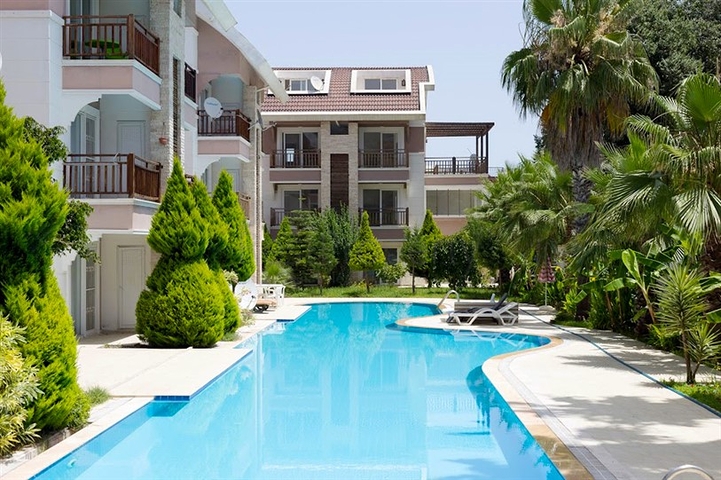 Пентхаус 2+1 с мебелью в центре Кемере в пешей доступности к морю