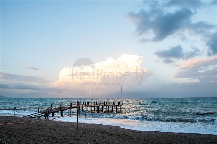 Пентхаус 2+1 с мебелью в центре Кемере в пешей доступности к морю