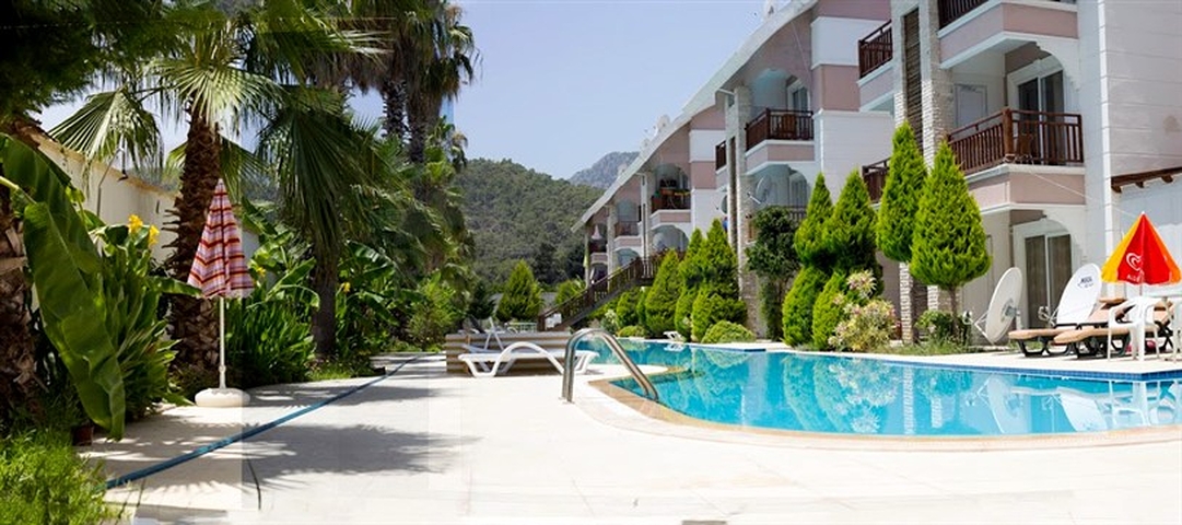 Пентхаус 2+1 с мебелью в центре Кемере в пешей доступности к морю