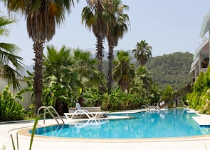 Пентхаус 2+1 с мебелью в центре Кемере в пешей доступности к морю