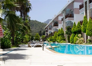 Пентхаус 2+1 с мебелью в центре Кемере в пешей доступности к морю