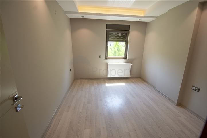 Просторная квартира 3+1 рядом с торговым центром 5 Мигрос