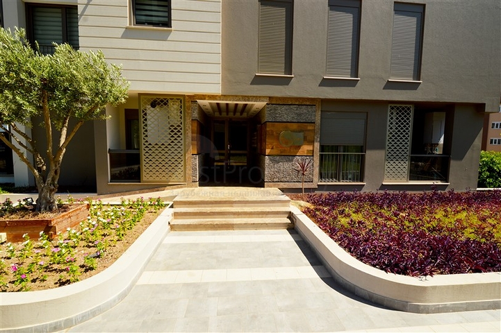 Просторная квартира 3+1 рядом с торговым центром 5 Мигрос