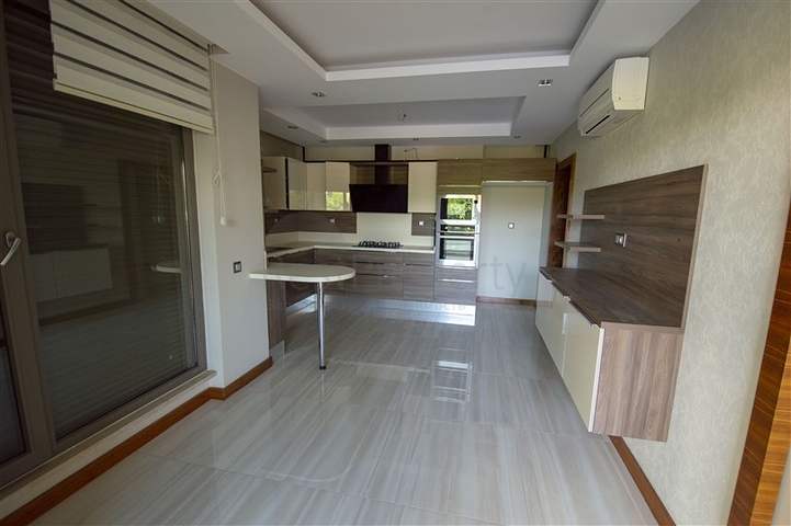 Просторная квартира 3+1 рядом с торговым центром 5 Мигрос