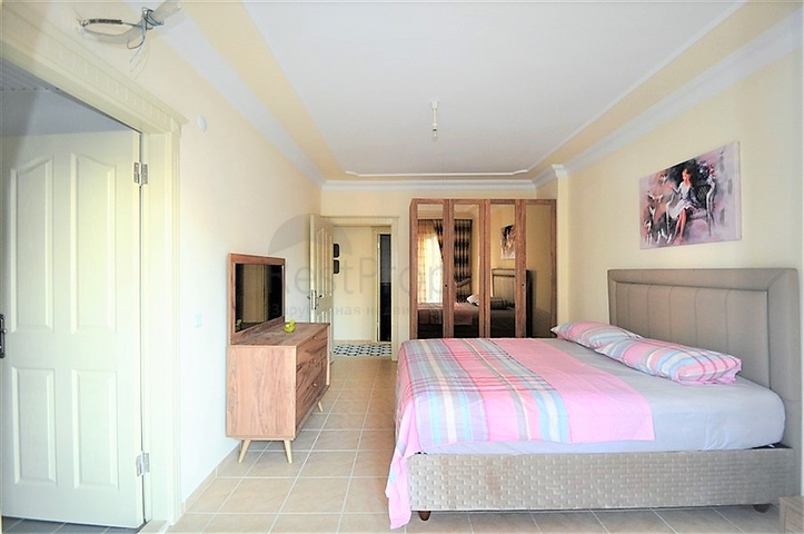 Меблированная трехкомнатная квартира в Тосмуре